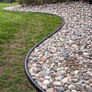 Plastic-Landscape-Edging